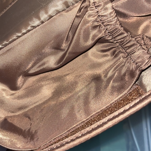 Lug - Picture 14 of 15